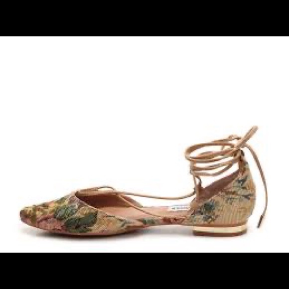 Steve Madden Walkie Floral Flat 7.5 Lace Up - Picture 3 of 12